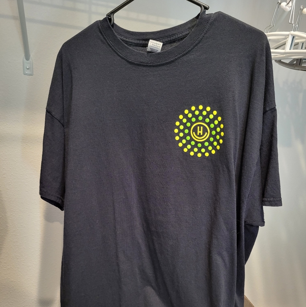 Trulieve Harvest 2X Black short sleeve shirt xxl